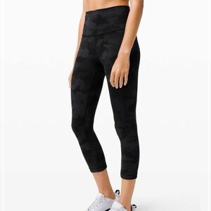 Lululemon Wunder Train High Rise Crop 21”